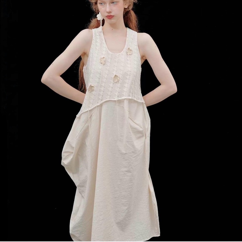 Elegant Cream Sleeveless Dress